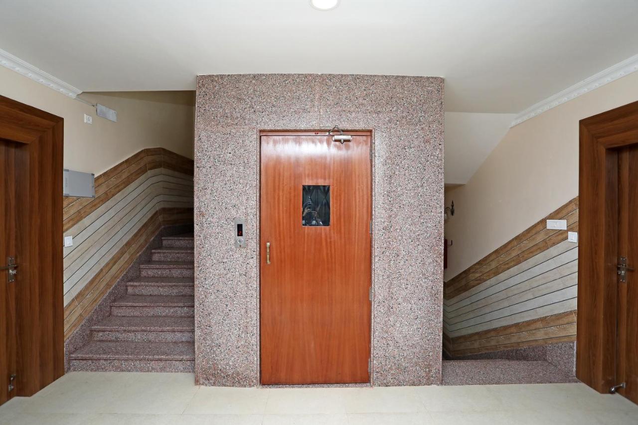 Отель Oyo 13528 Kumud Plaza Бхубанешвара Экстерьер фото