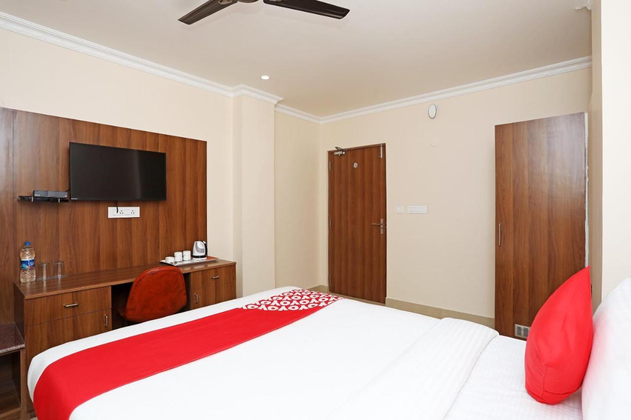 Отель Oyo 13528 Kumud Plaza Бхубанешвара Экстерьер фото